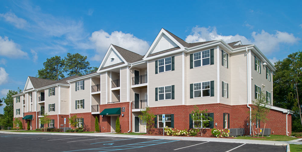 the pointe at pickett farms